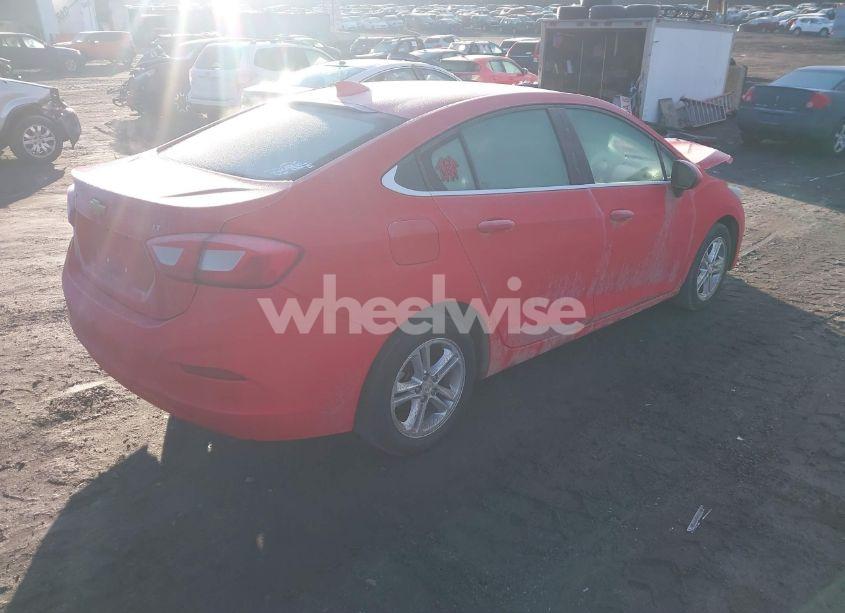 Photo 4 of 2017 Chevrolet Cruze LT AUTO (VIN 1G1BE5SM2H7269684)