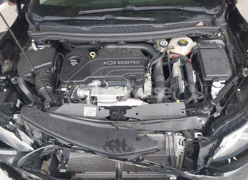 Photo 10 of 2018 Chevrolet Cruze LT AUTO (VIN 1G1BE5SM2J7104448)