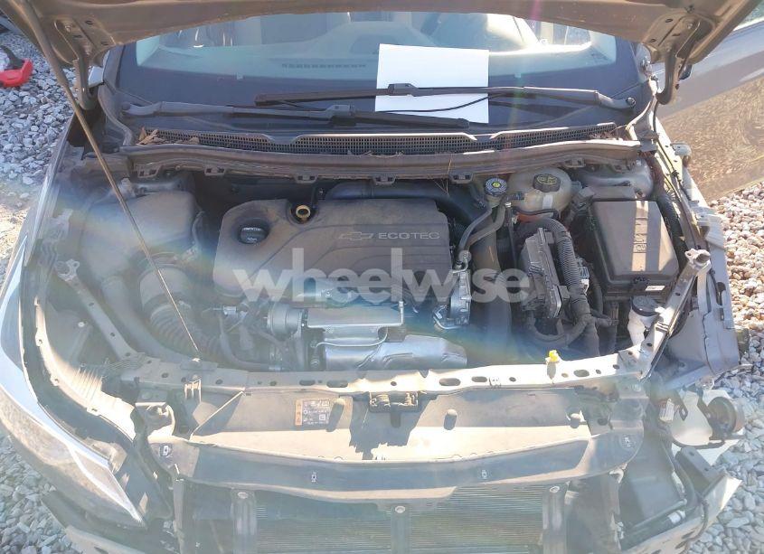 Photo 10 of 2018 Chevrolet Cruze LT AUTO (VIN 1G1BE5SM2J7111450)