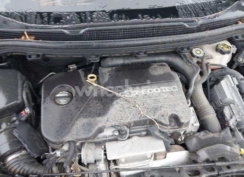 Photo 10 of 2018 Chevrolet Cruze LT AUTO (VIN 1G1BE5SM2J7112694)