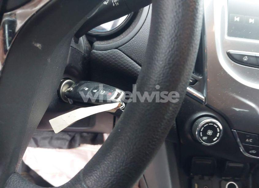 Photo 11 of 2018 Chevrolet Cruze LT AUTO (VIN 1G1BE5SM2J7112694)