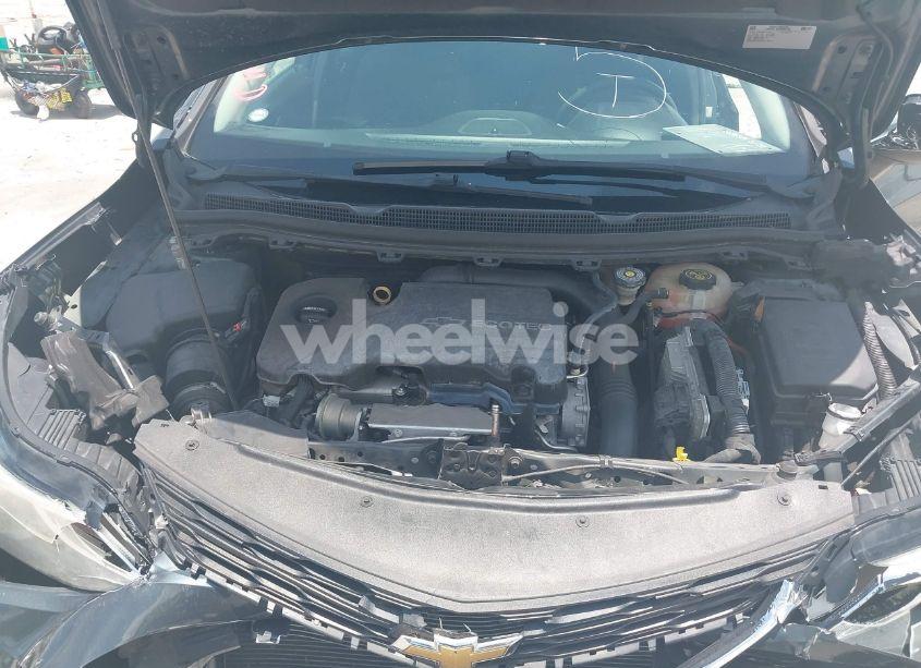 Photo 10 of 2018 Chevrolet Cruze LT AUTO (VIN 1G1BE5SM2J7115773)