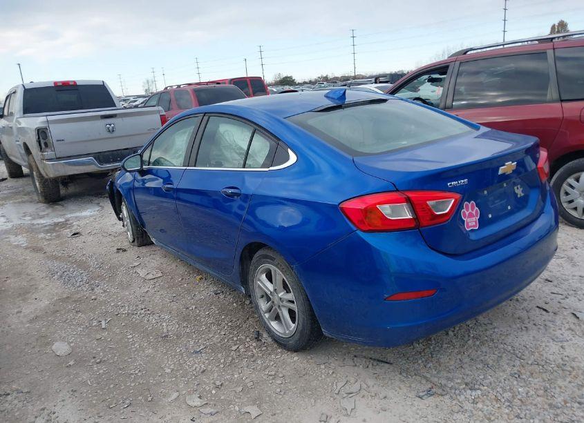 Photo 3 of 2018 Chevrolet Cruze LT AUTO (VIN 1G1BE5SM2J7135733)