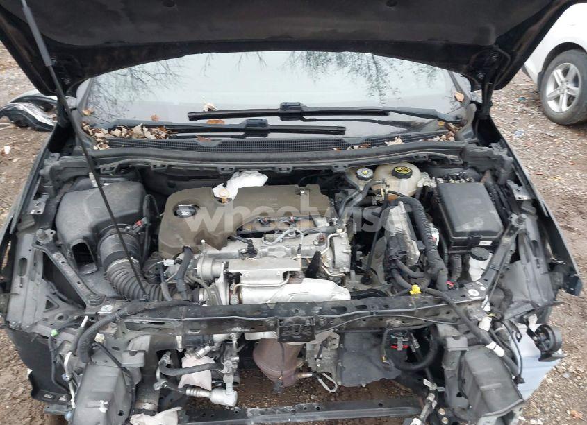 Photo 10 of 2018 Chevrolet Cruze LT AUTO (VIN 1G1BE5SM2J7149163)