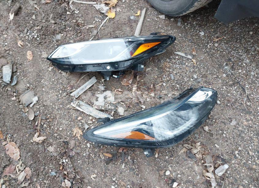 Photo 12 of 2018 Chevrolet Cruze LT AUTO (VIN 1G1BE5SM2J7149163)