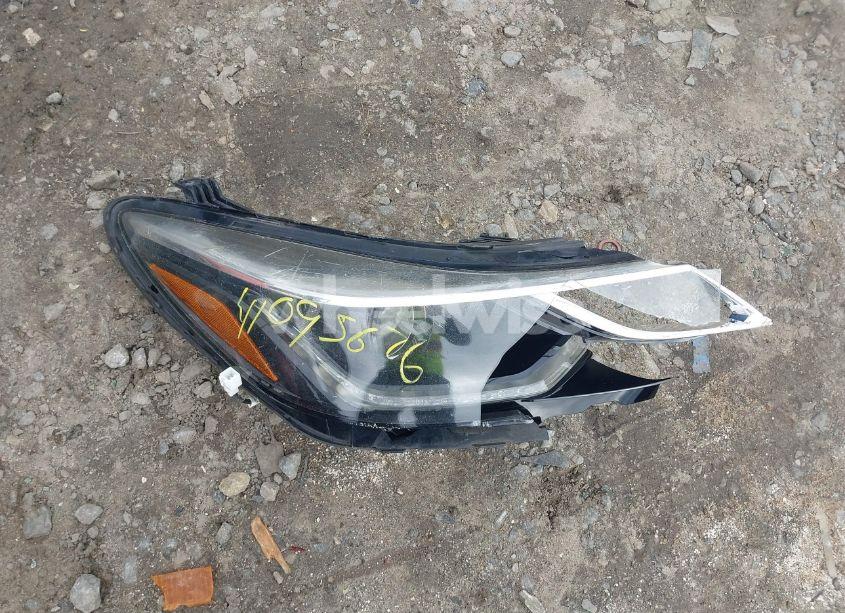 Photo 12 of 2018 Chevrolet Cruze LT AUTO (VIN 1G1BE5SM2J7160633)