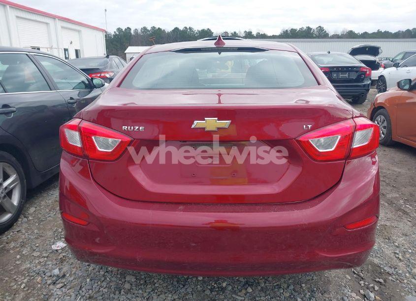 Photo 17 of 2018 Chevrolet Cruze LT AUTO (VIN 1G1BE5SM2J7160633)