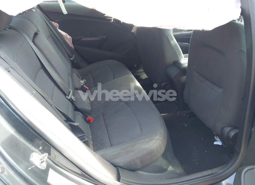 Photo 8 of 2018 Chevrolet Cruze LT AUTO (VIN 1G1BE5SM2J7166531)