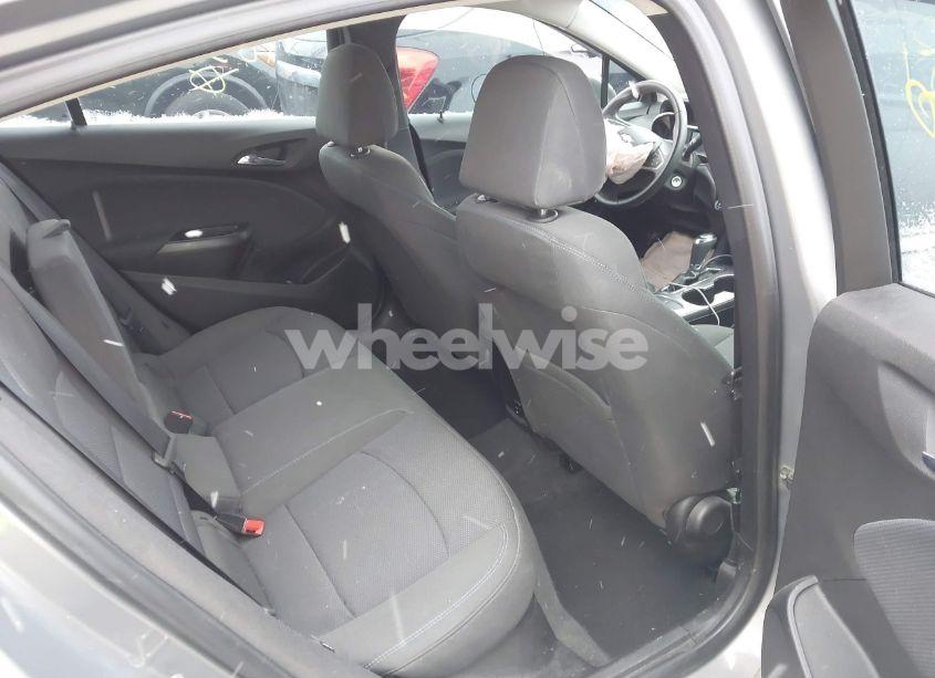 Photo 8 of 2018 Chevrolet Cruze LT AUTO (VIN 1G1BE5SM2J7183975)