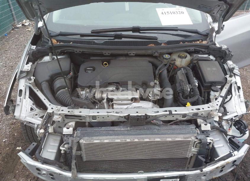 Photo 10 of 2018 Chevrolet Cruze LT AUTO (VIN 1G1BE5SM2J7200032)