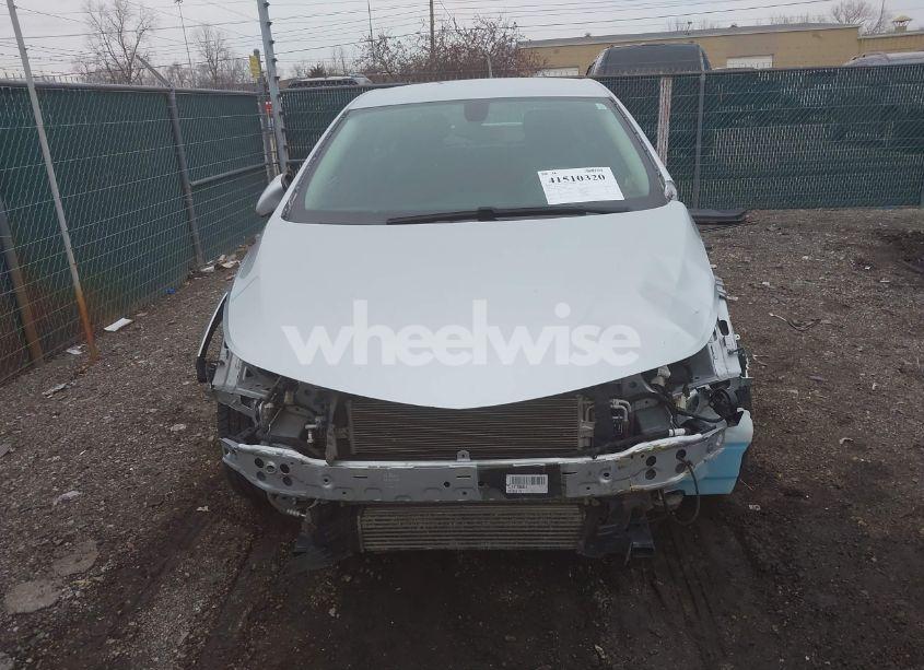 Photo 6 of 2018 Chevrolet Cruze LT AUTO (VIN 1G1BE5SM2J7200032)