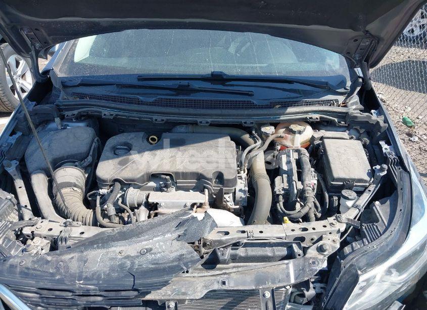 Photo 10 of 2018 Chevrolet Cruze LT AUTO (VIN 1G1BE5SM2J7212326)