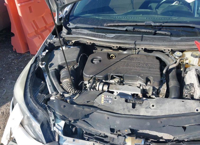 Photo 10 of 2018 Chevrolet Cruze LT AUTO (VIN 1G1BE5SM2J7231393)