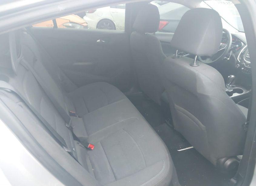 Photo 8 of 2018 Chevrolet Cruze LT AUTO (VIN 1G1BE5SM2J7237257)