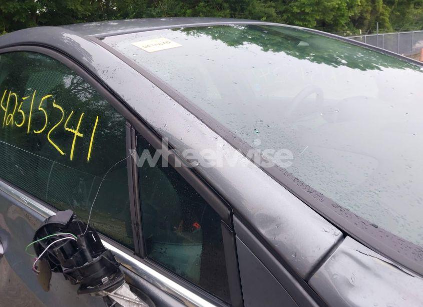 Photo 17 of 2018 Chevrolet Cruze LT AUTO (VIN 1G1BE5SM2J7240594)