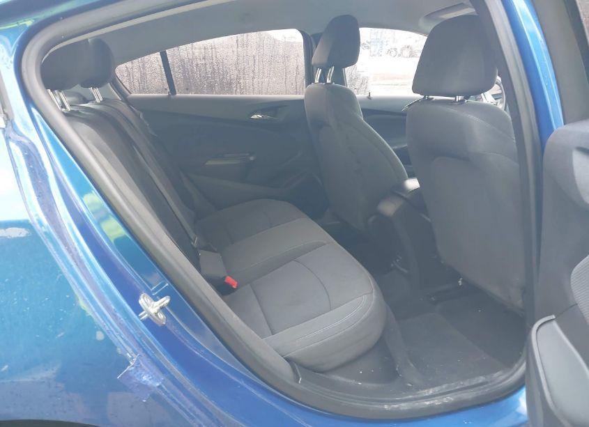 Photo 8 of 2019 Chevrolet Cruze LT (VIN 1G1BE5SM2K7123633)