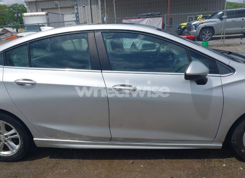 Photo 13 of 2016 Chevrolet Cruze LT AUTO (VIN 1G1BE5SM3G7250625)