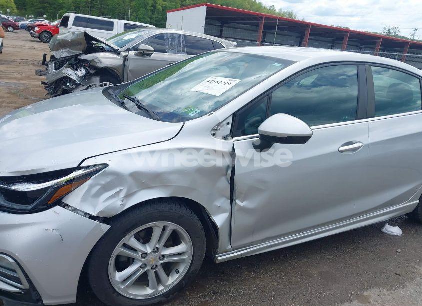 Photo 6 of 2016 Chevrolet Cruze LT AUTO (VIN 1G1BE5SM3G7250625)