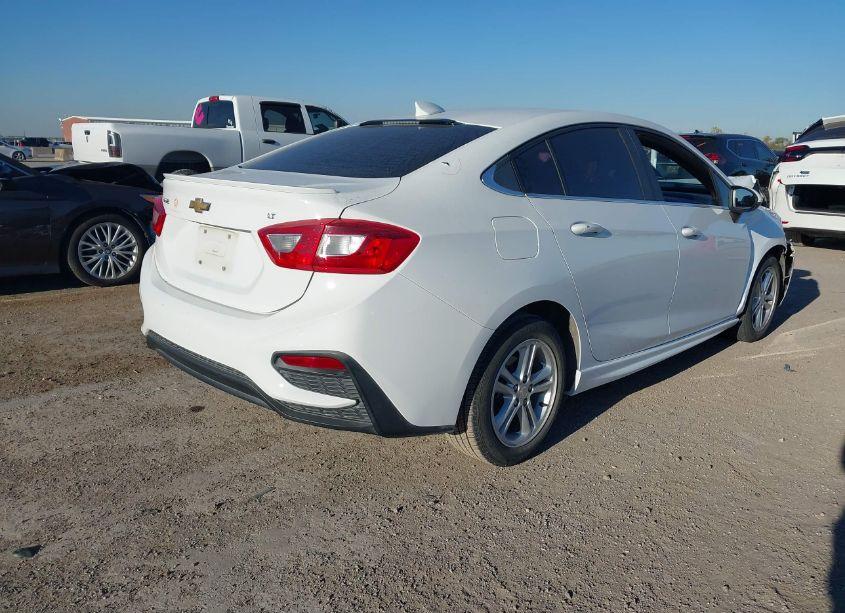 Photo 4 of 2016 Chevrolet Cruze LT AUTO (VIN 1G1BE5SM3G7251676)