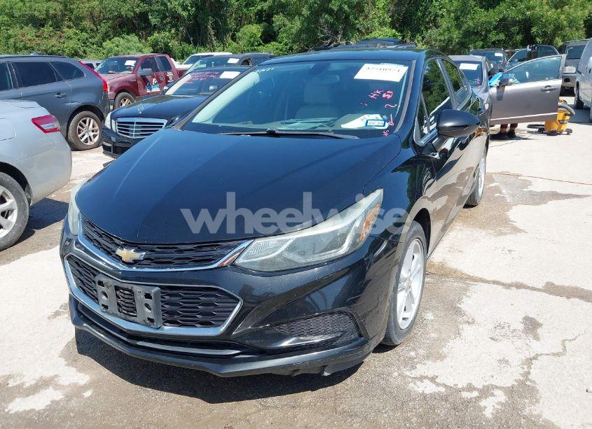 Photo 2 of 2016 Chevrolet Cruze LT AUTO (VIN 1G1BE5SM3G7265397)