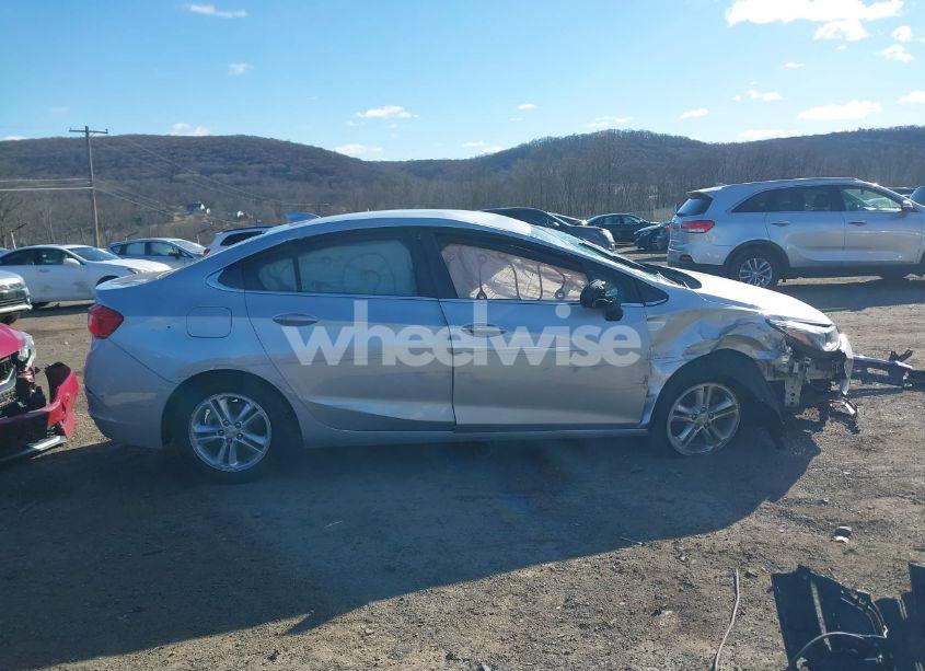 Photo 12 of 2016 Chevrolet Cruze LT AUTO (VIN 1G1BE5SM3G7293636)