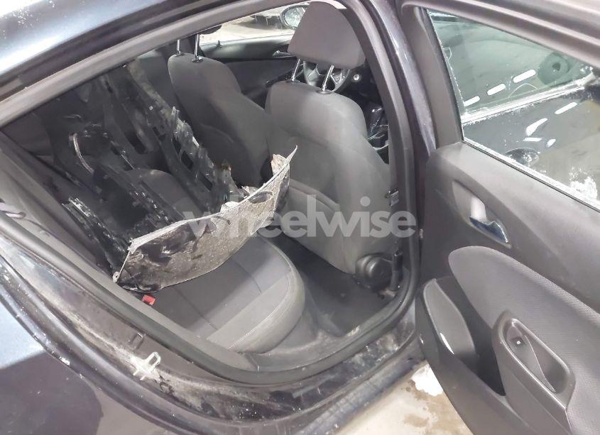 Photo 8 of 2016 Chevrolet Cruze LT AUTO (VIN 1G1BE5SM3G7294429)
