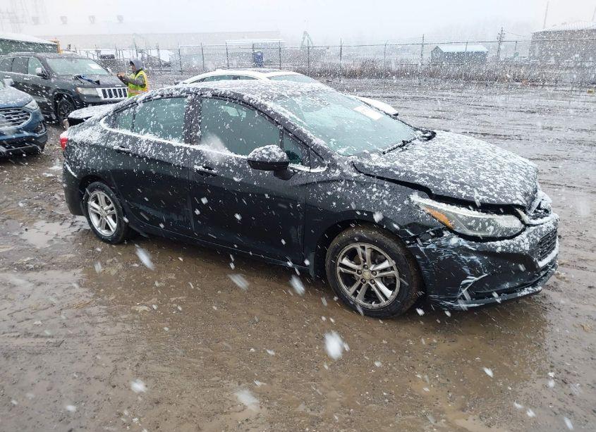 2016 Chevrolet Cruze LT AUTO (VIN 1G1BE5SM3G7305798) main photo