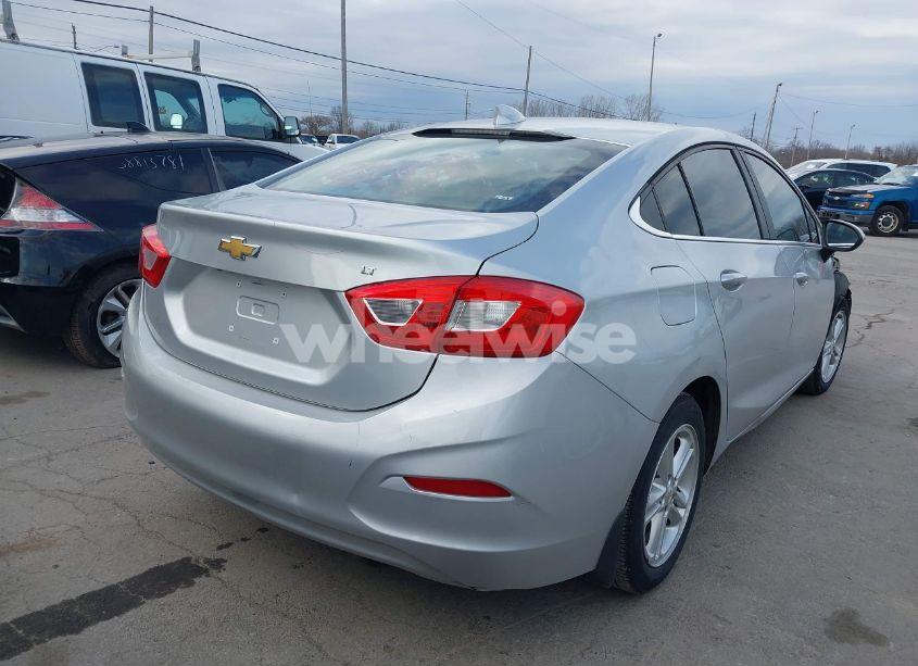 Photo 4 of 2016 Chevrolet Cruze LT AUTO (VIN 1G1BE5SM3G7307437)