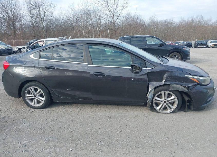 Photo 13 of 2016 Chevrolet Cruze LT AUTO (VIN 1G1BE5SM3G7309401)