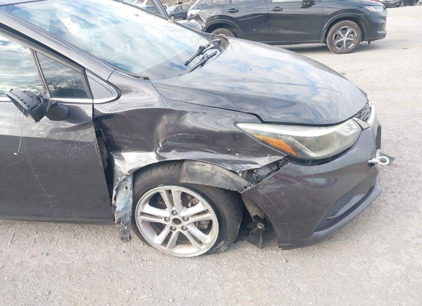 Photo 6 of 2016 Chevrolet Cruze LT AUTO (VIN 1G1BE5SM3G7309401)