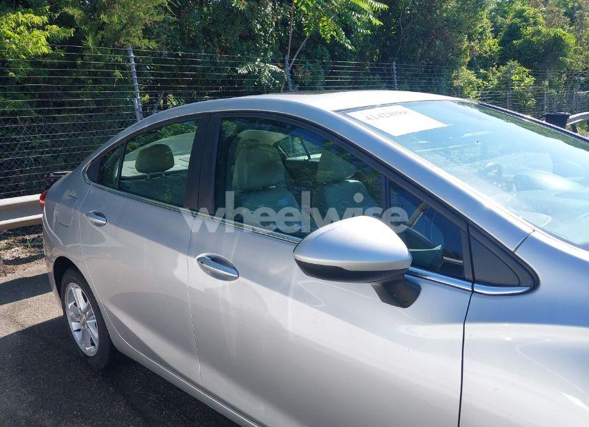 Photo 13 of 2016 Chevrolet Cruze LT AUTO (VIN 1G1BE5SM3G7322830)