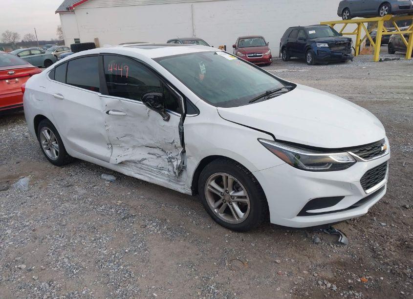 2016 Chevrolet Cruze LT AUTO (VIN 1G1BE5SM3G7323296) main photo