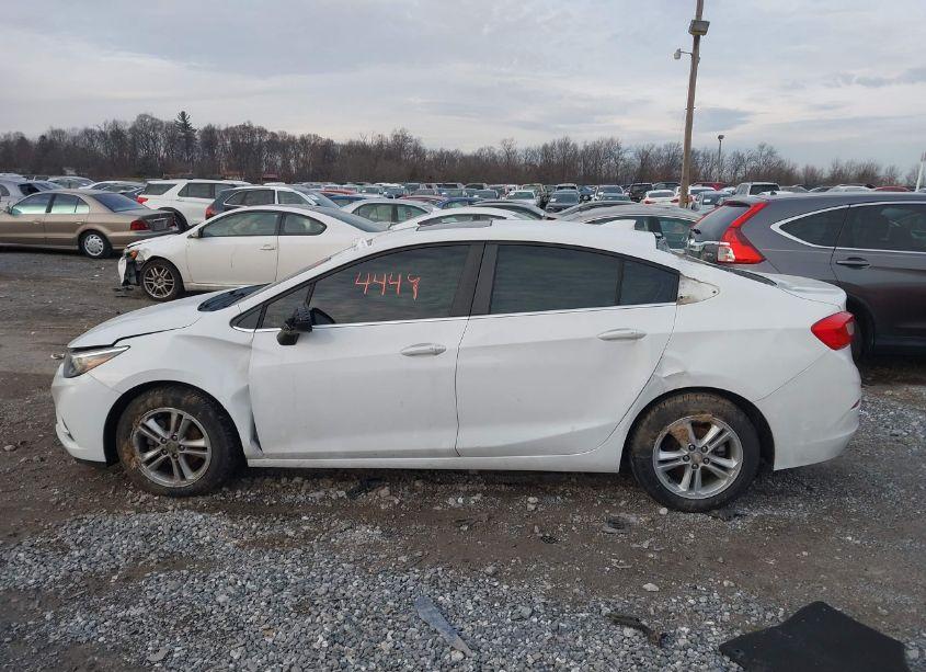 Photo 14 of 2016 Chevrolet Cruze LT AUTO (VIN 1G1BE5SM3G7323296)