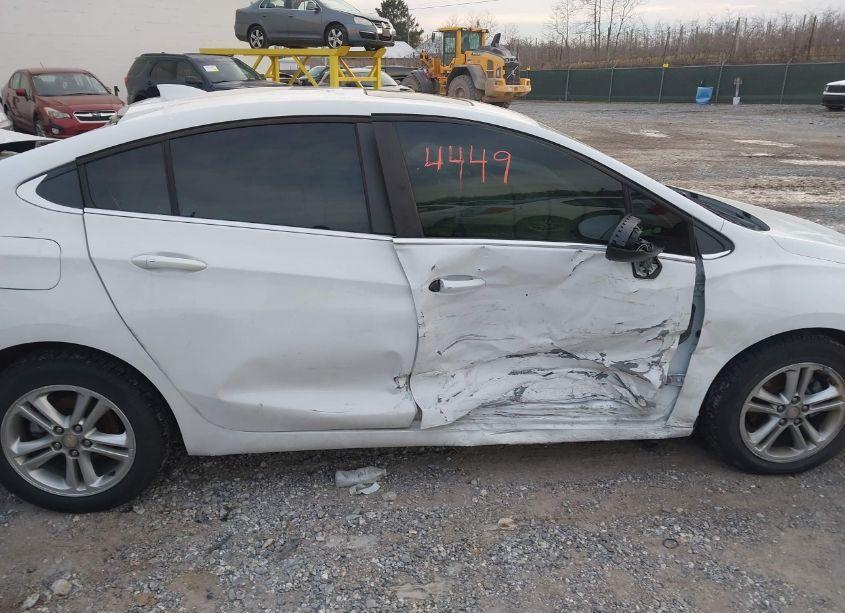Photo 6 of 2016 Chevrolet Cruze LT AUTO (VIN 1G1BE5SM3G7323296)