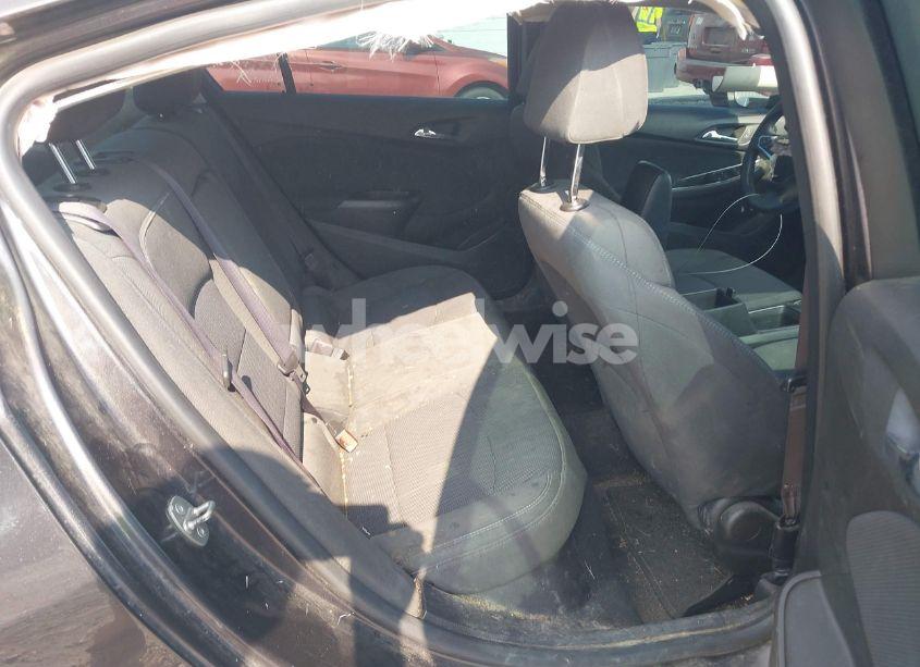 Photo 8 of 2017 Chevrolet Cruze LT AUTO (VIN 1G1BE5SM3H7103786)