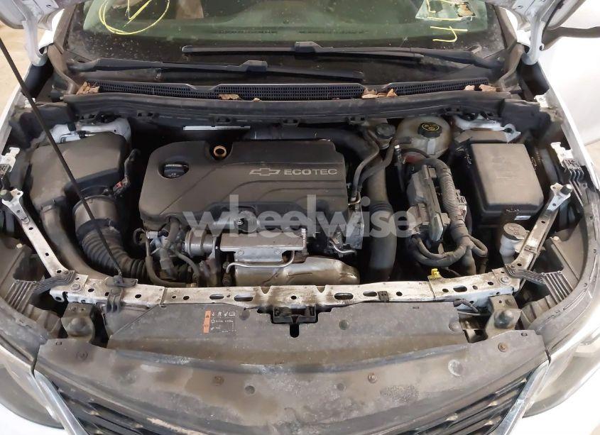 Photo 10 of 2017 Chevrolet Cruze LT AUTO (VIN 1G1BE5SM3H7106249)