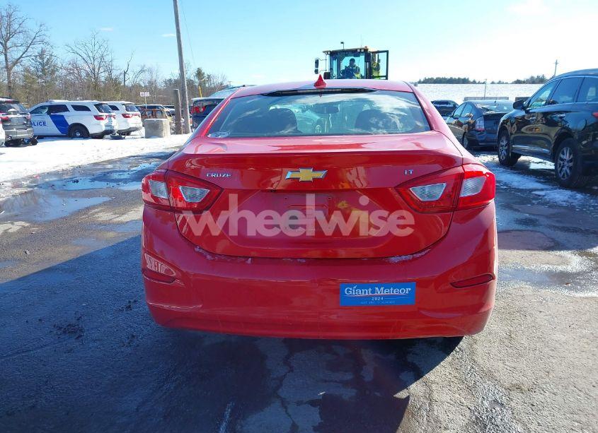 Photo 16 of 2017 Chevrolet Cruze LT AUTO (VIN 1G1BE5SM3H7110589)