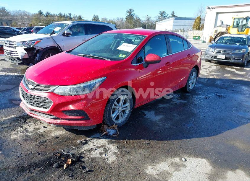 Photo 2 of 2017 Chevrolet Cruze LT AUTO (VIN 1G1BE5SM3H7110589)