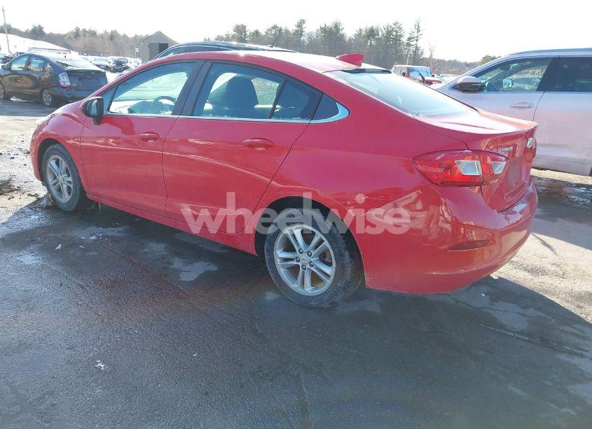 Photo 3 of 2017 Chevrolet Cruze LT AUTO (VIN 1G1BE5SM3H7110589)