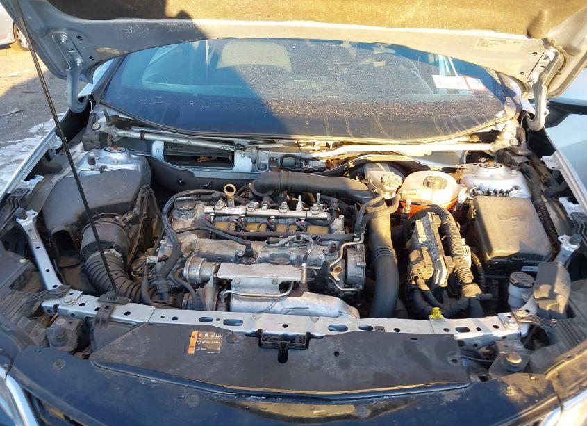 Photo 10 of 2017 Chevrolet Cruze LT AUTO (VIN 1G1BE5SM3H7130034)