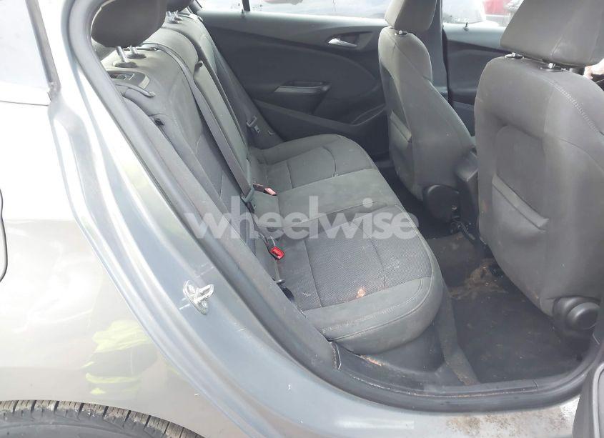 Photo 8 of 2017 Chevrolet Cruze LT AUTO (VIN 1G1BE5SM3H7134634)