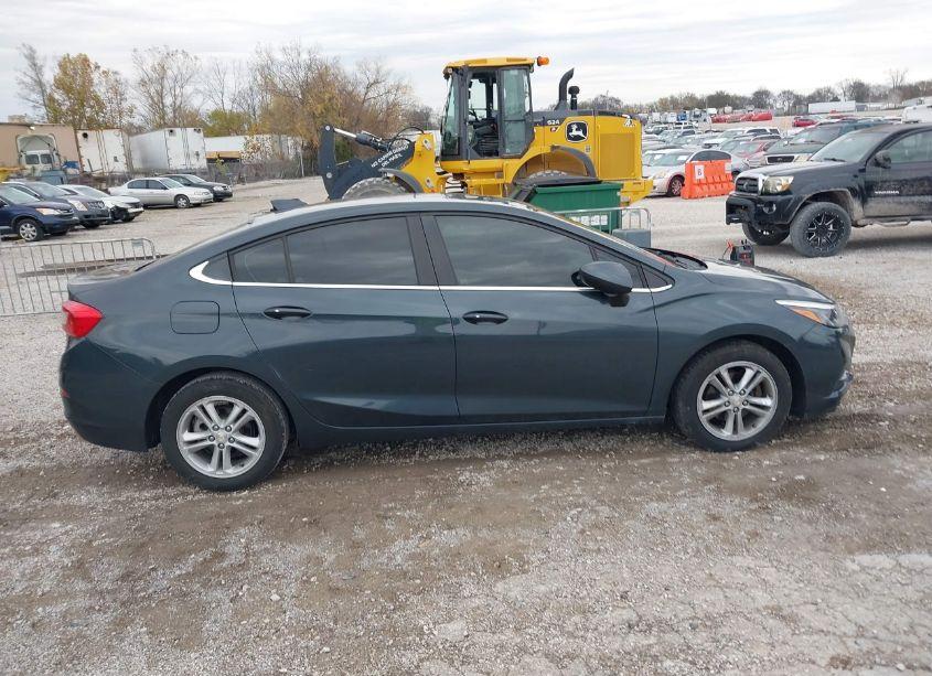 Photo 13 of 2017 Chevrolet Cruze LT AUTO (VIN 1G1BE5SM3H7135038)