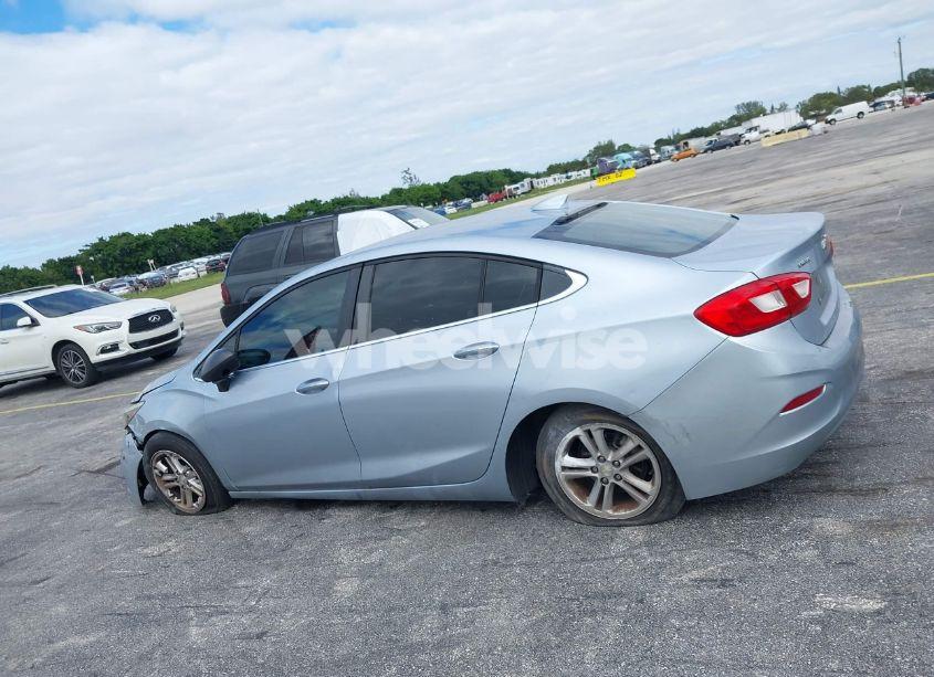 Photo 14 of 2017 Chevrolet Cruze LT AUTO (VIN 1G1BE5SM3H7142670)