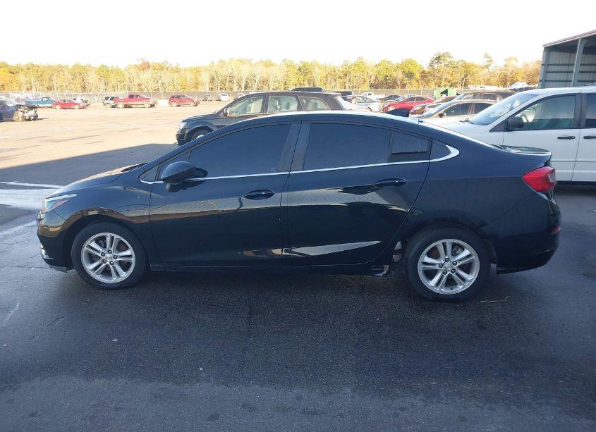 Photo 14 of 2017 Chevrolet Cruze LT AUTO (VIN 1G1BE5SM3H7147383)