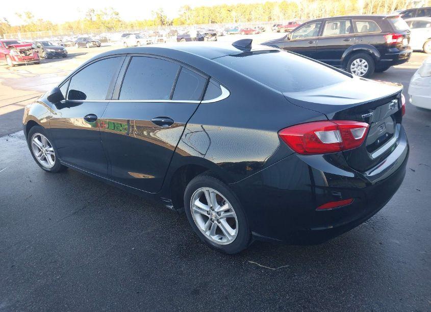 Photo 3 of 2017 Chevrolet Cruze LT AUTO (VIN 1G1BE5SM3H7147383)