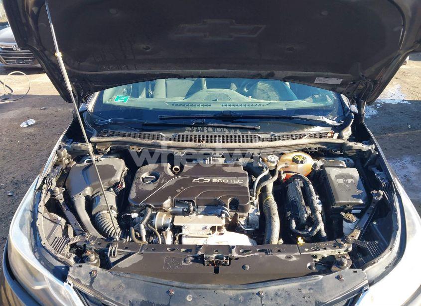 Photo 10 of 2017 Chevrolet Cruze LT AUTO (VIN 1G1BE5SM3H7162157)