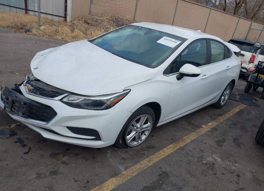 Photo 2 of 2017 Chevrolet Cruze LT AUTO (VIN 1G1BE5SM3H7188936)