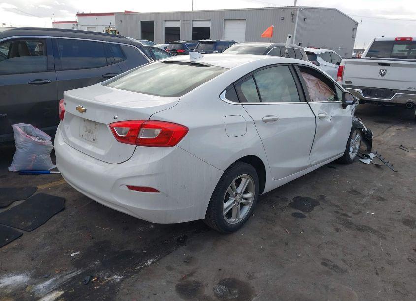 Photo 4 of 2017 Chevrolet Cruze LT AUTO (VIN 1G1BE5SM3H7188936)
