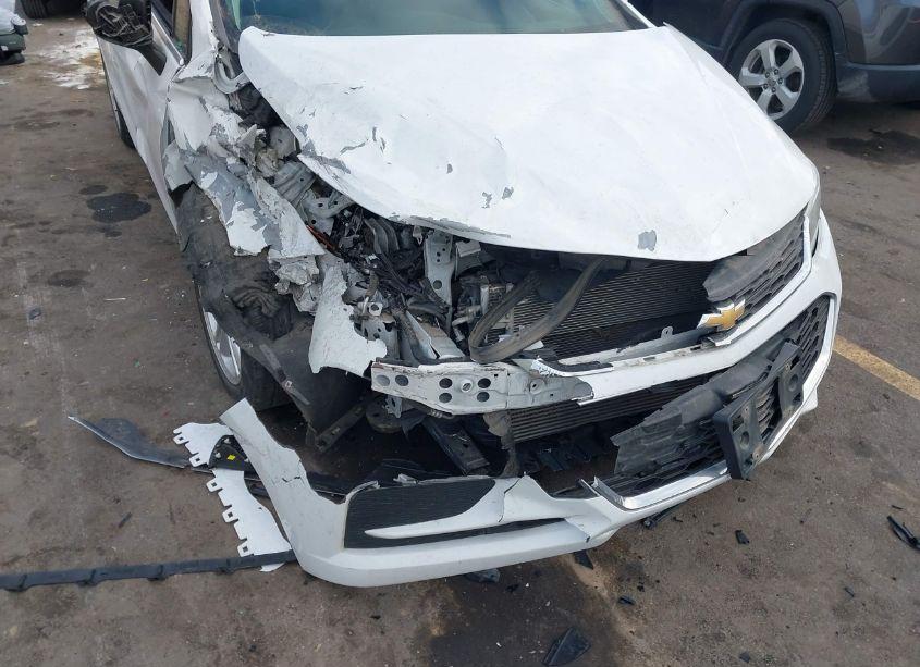 Photo 5 of 2017 Chevrolet Cruze LT AUTO (VIN 1G1BE5SM3H7188936)