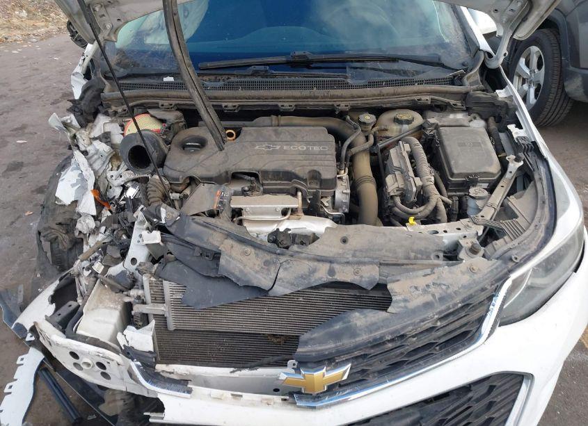 Photo 8 of 2017 Chevrolet Cruze LT AUTO (VIN 1G1BE5SM3H7188936)